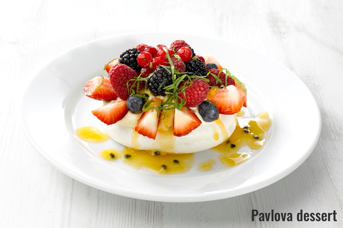 pavlova-dessert